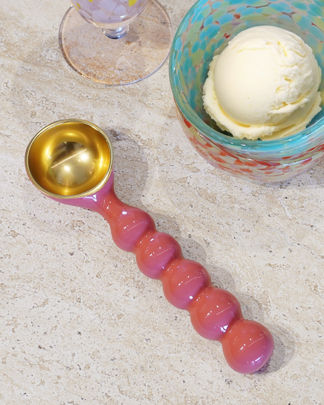 SPOON PINK  ICE CREAM